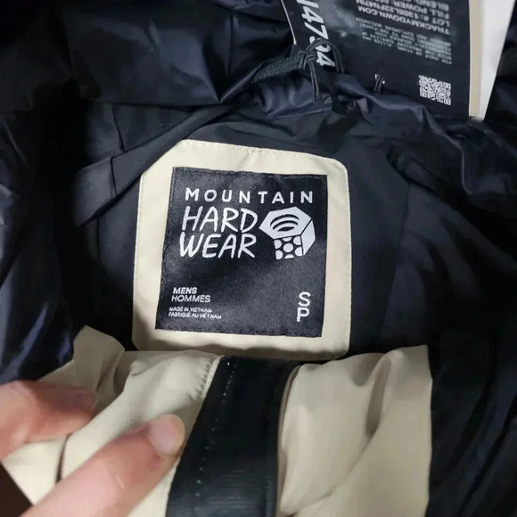 New Mountain Hardware Snow Shells Men's First Tracks Down Jacket Sz S Tan Black - Picture 6 of 7